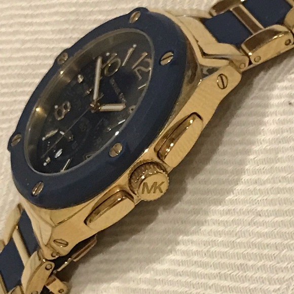 AUTHENTIC Michael Kors watch… Gold and Navy - Picture 3 of 5